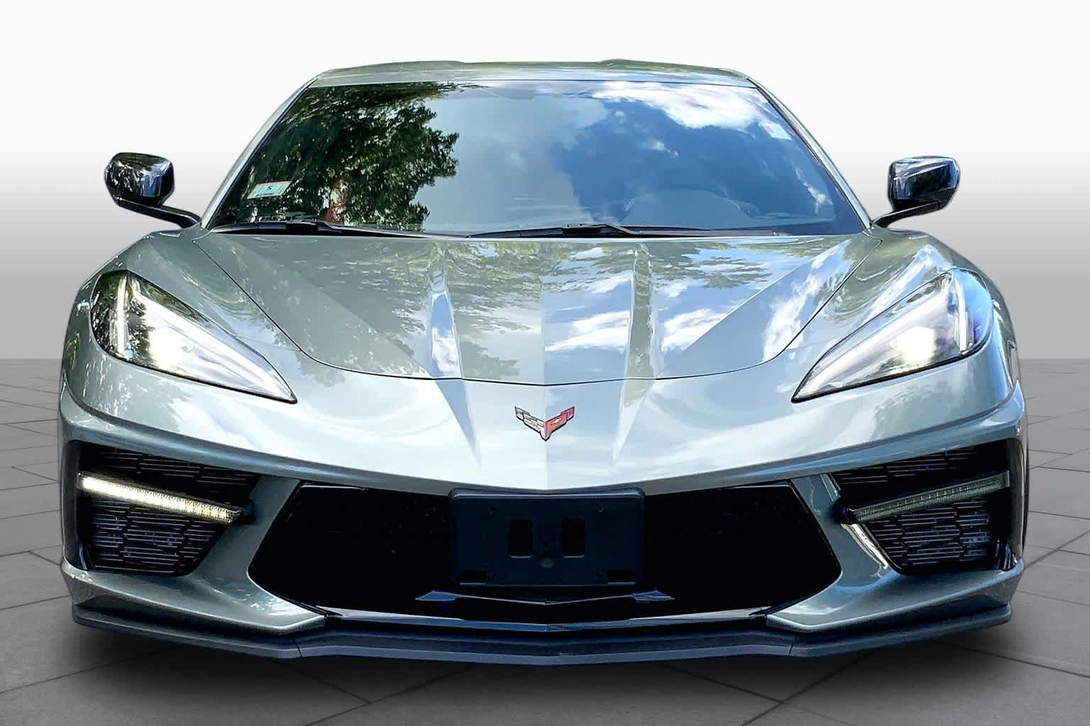 Used 2022 Chevrolet Corvette Stingray Coupe w/ 1LT RWD image 4