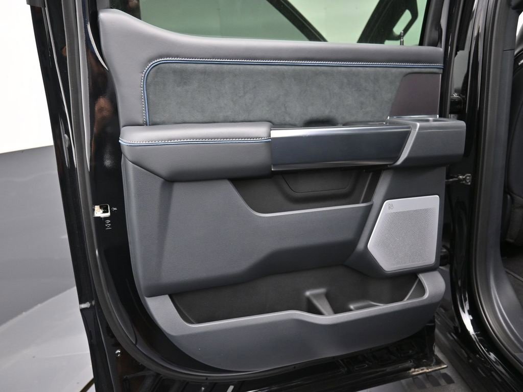 New 2026 Ford F250 Platinum image 7