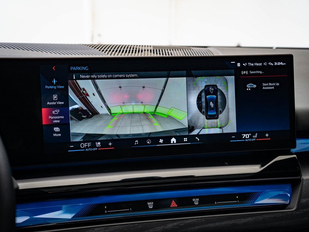 Used 2024 BMW i5 M60 w/ Premium Package image 36