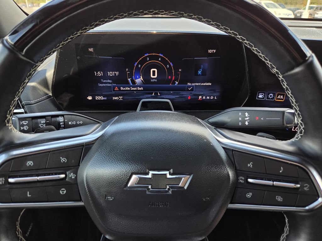 Used 2024 Chevrolet Traverse Z71 w/ Enhanced Driving Package AWD/4WD image 18