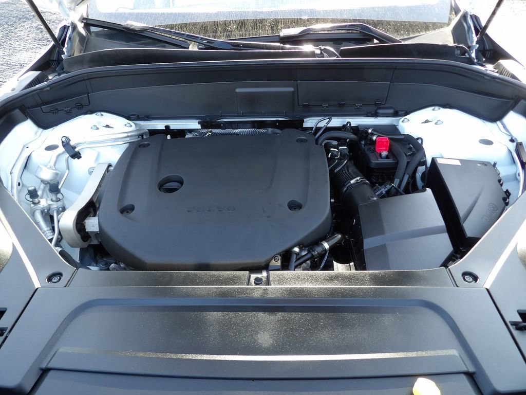 Certified 2024 Volvo XC90 B6 Plus w/ Protection Package Premier image 33