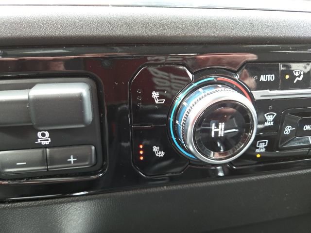 Used 2023 GMC Sierra 1500 Elevation w/ Preferred Package image 7