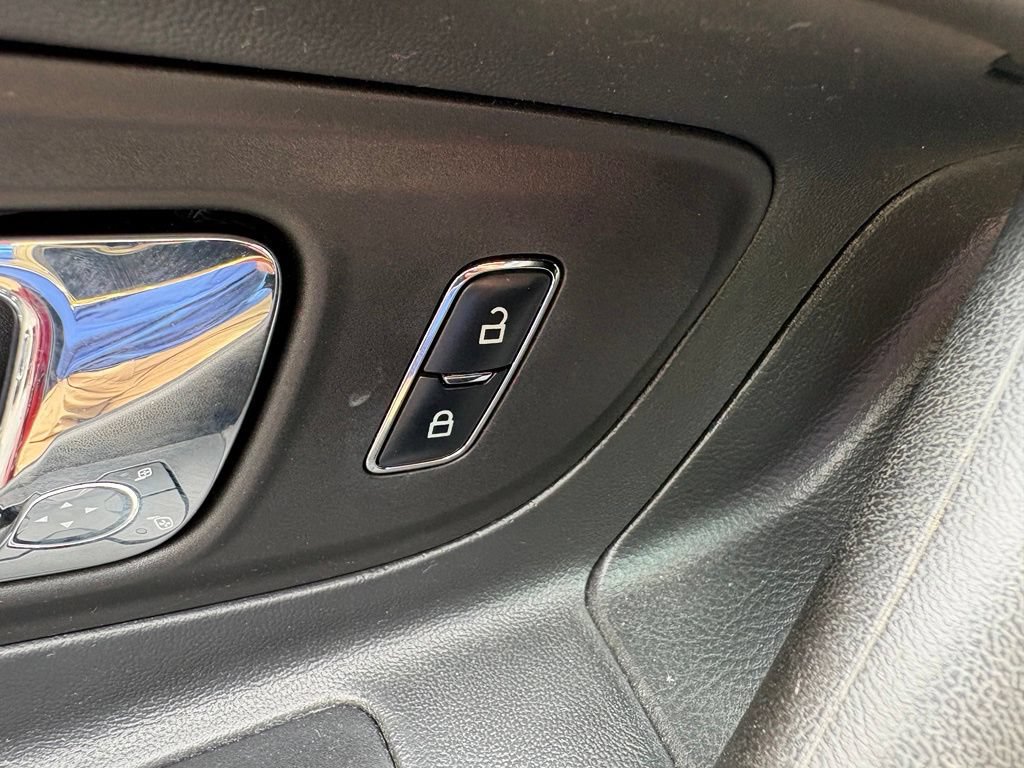 Used 2016 Ford Taurus SEL w/ Equipment Group 201A AWD/4WD image 11