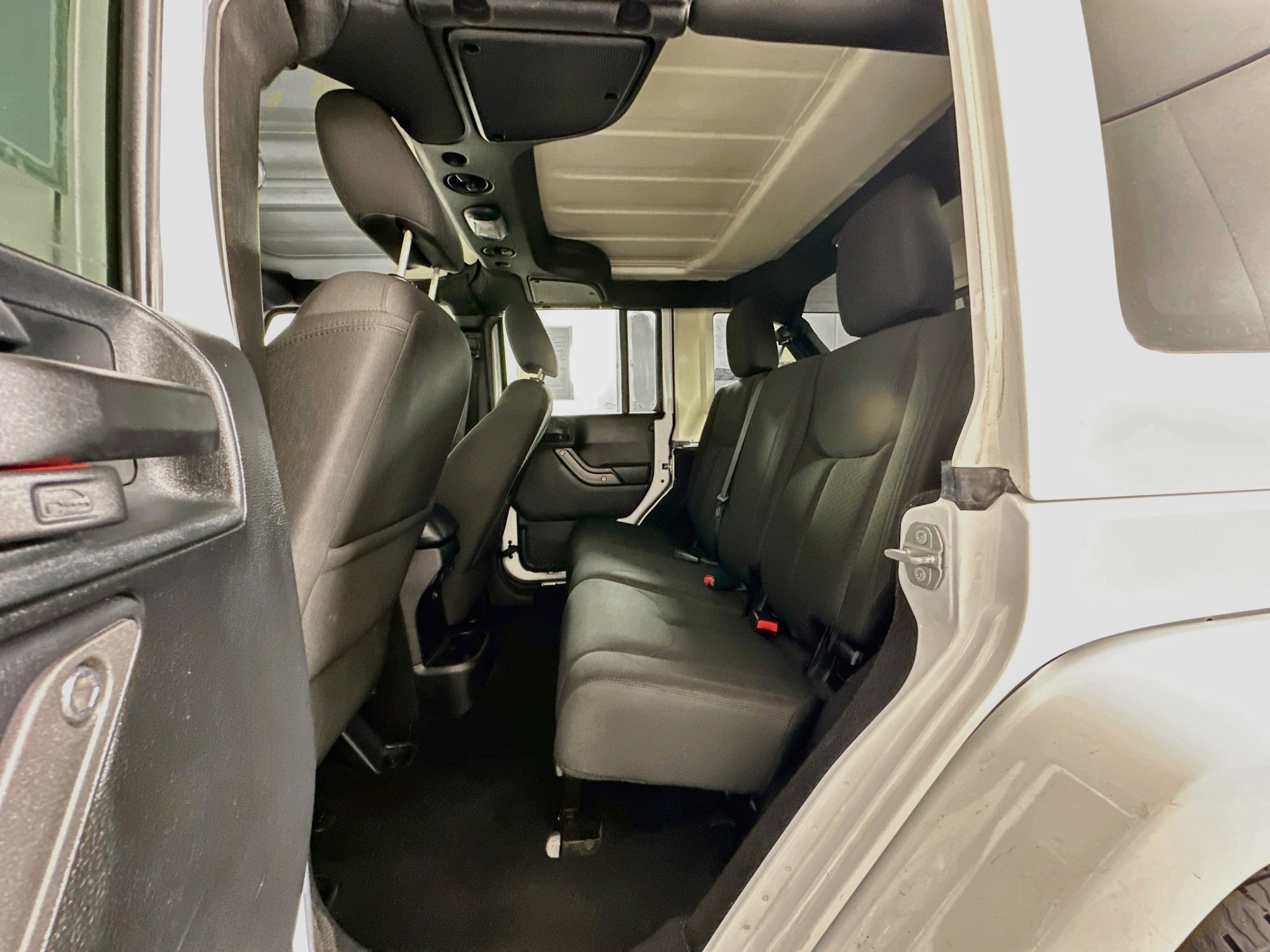 Used 2016 Jeep Wrangler Unlimited Sport w/ Quick Order Package 24S AWD/4WD image 23