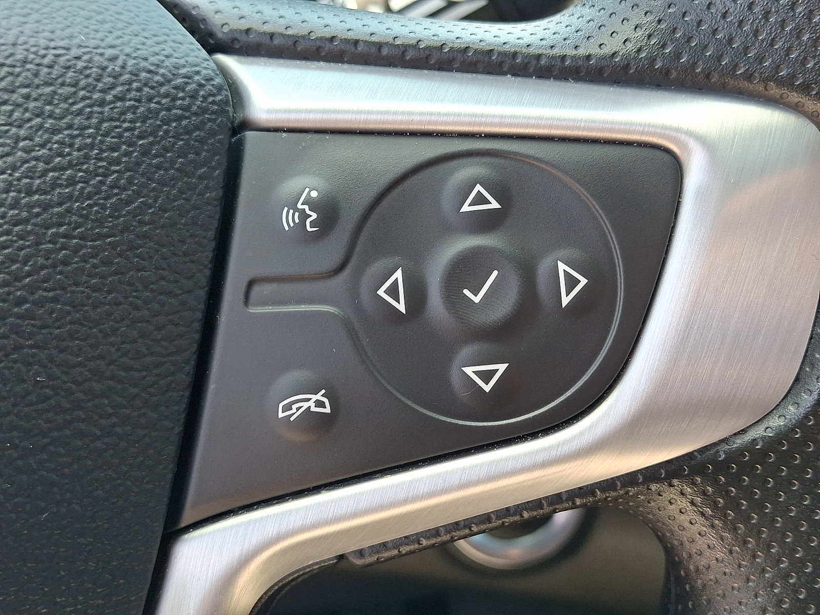 Used 2024 GMC Terrain SLE w/ Driver Convenience Package AWD/4WD image 22