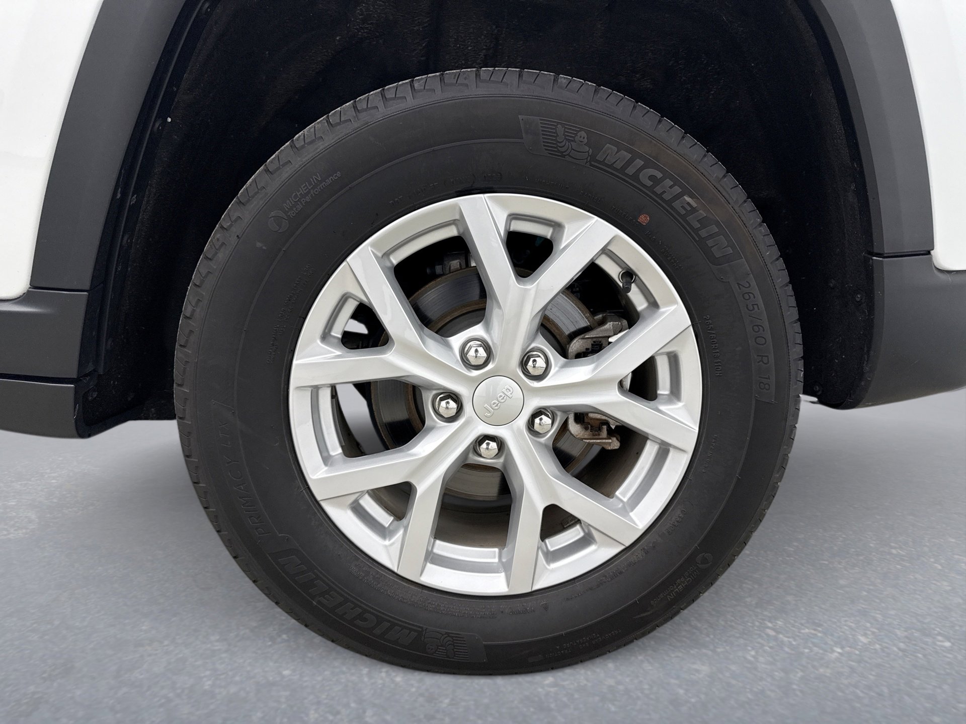 Used 2023 Jeep Grand Cherokee Limited image 21