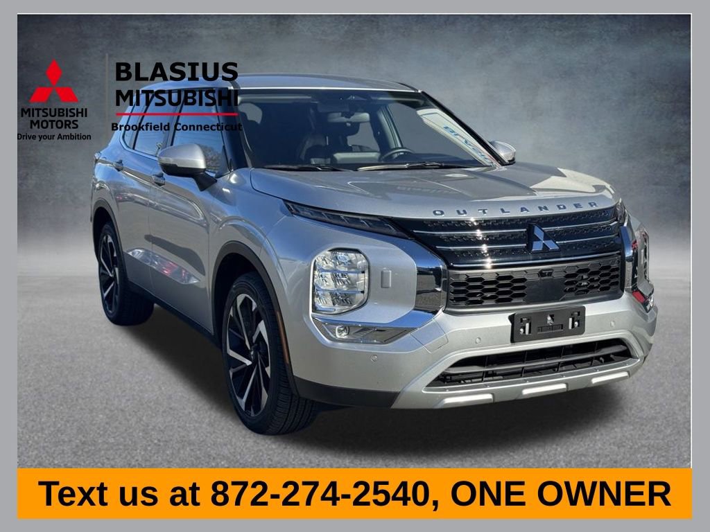 Used 2024 Mitsubishi Outlander SE