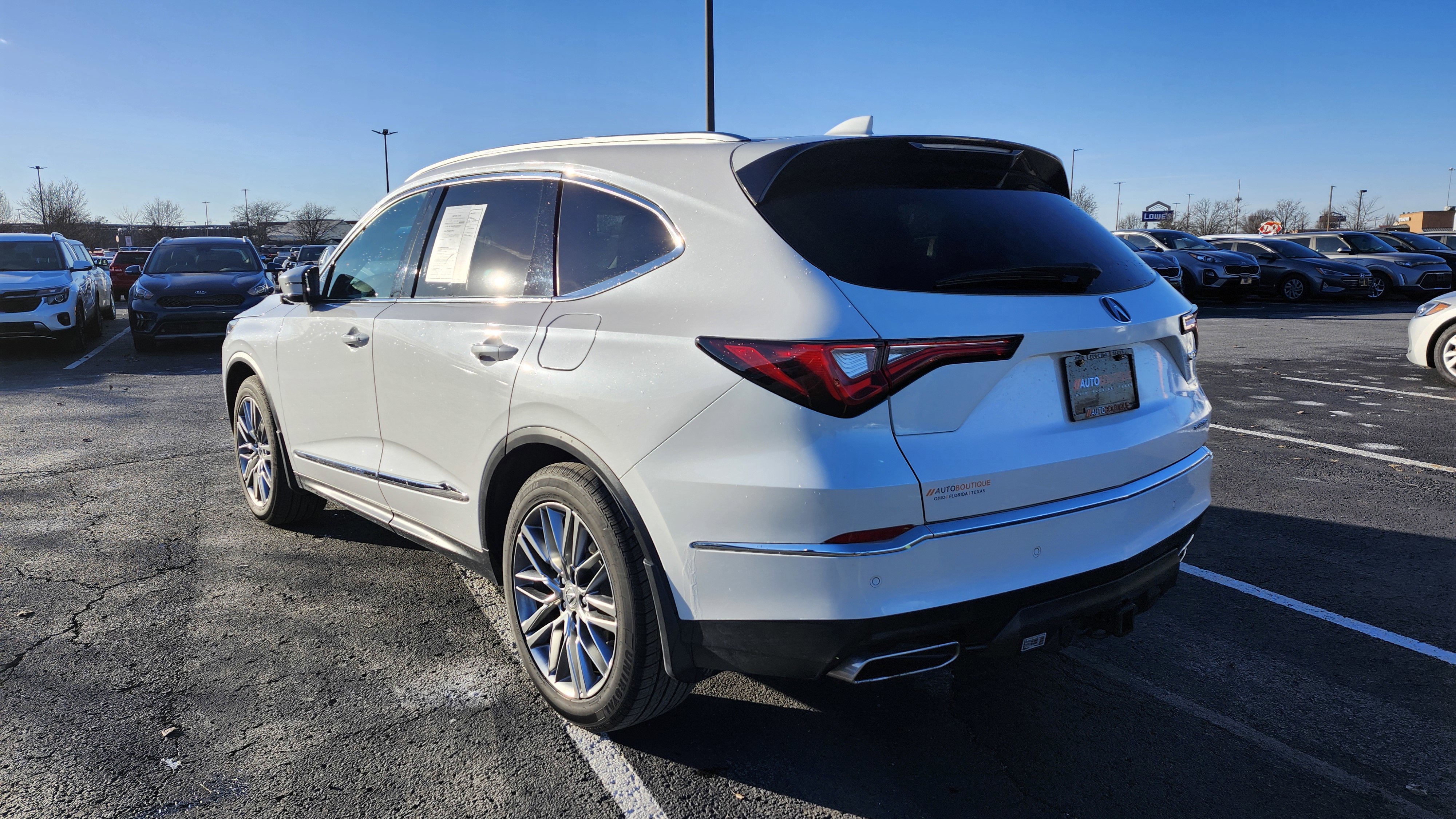 Used 2024 Acura MDX SH-AWD w/ Advance Package image 18