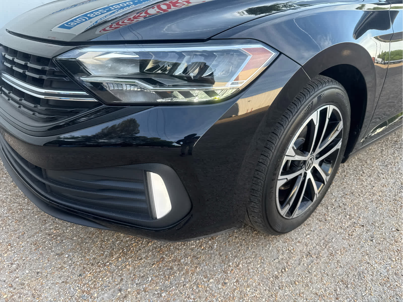 Used 2024 Volkswagen Jetta Sport image 9