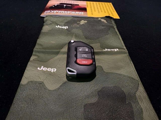 Used 2025 Jeep Wrangler Unlimited Sahara w/ Safety Group image 15