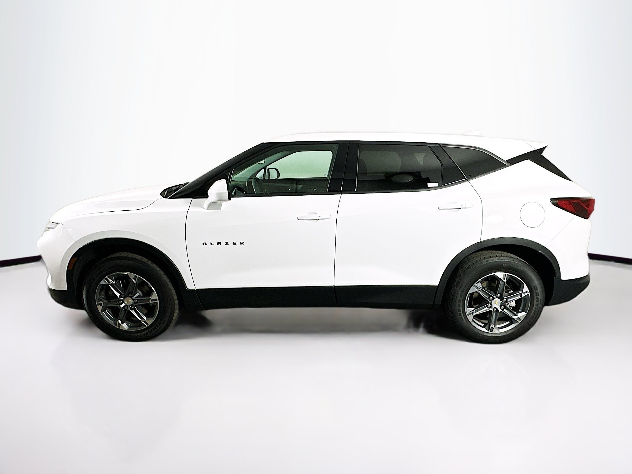 Used 2025 Chevrolet Blazer LT AWD/4WD image 4