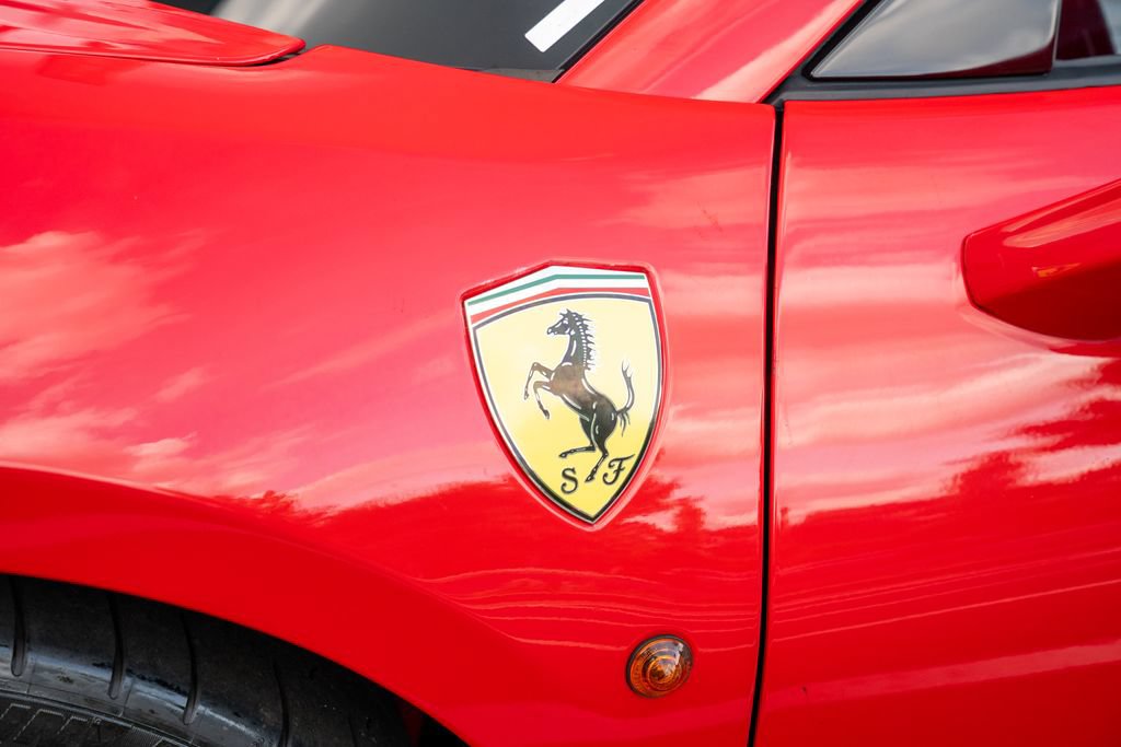Used 2018 Ferrari 488 Spider RWD image 26