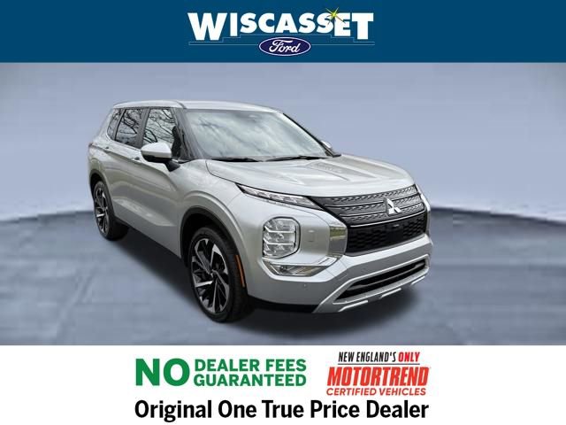 Used 2024 Mitsubishi Outlander SE