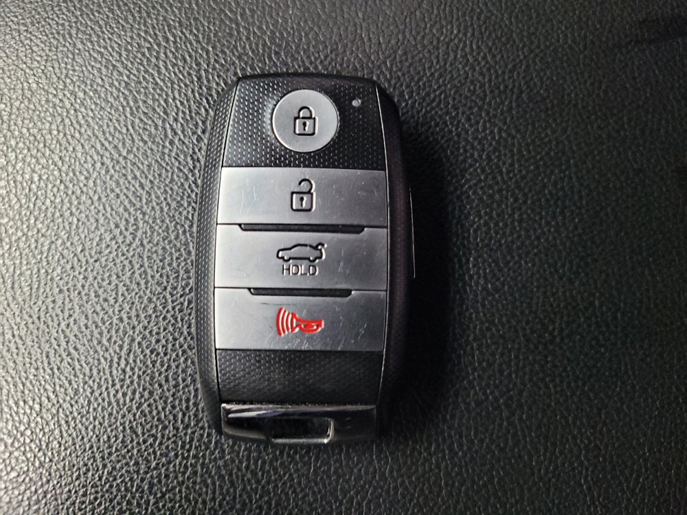 Used 2020 Kia Optima S FWD image 32