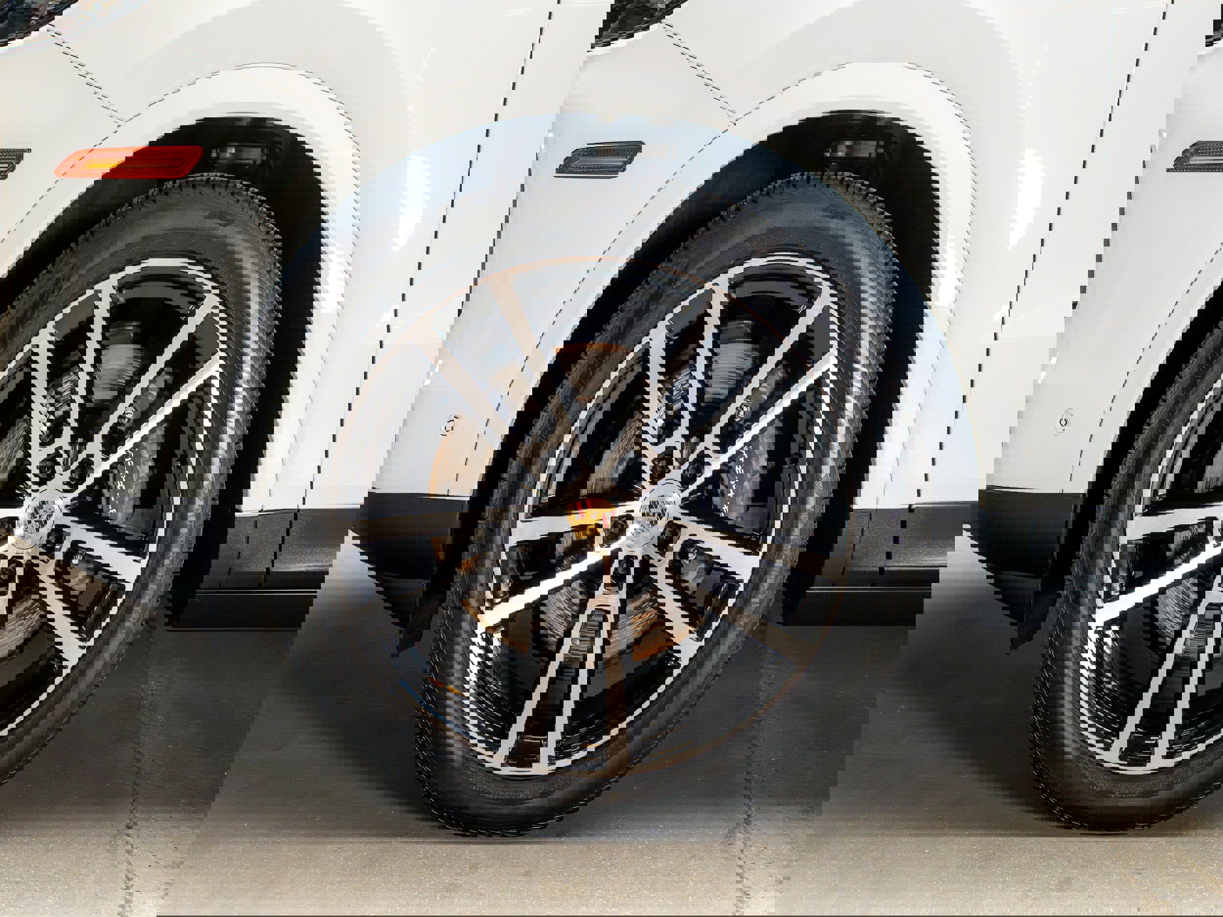 Certified 2024 Porsche Cayenne Coupe image 17