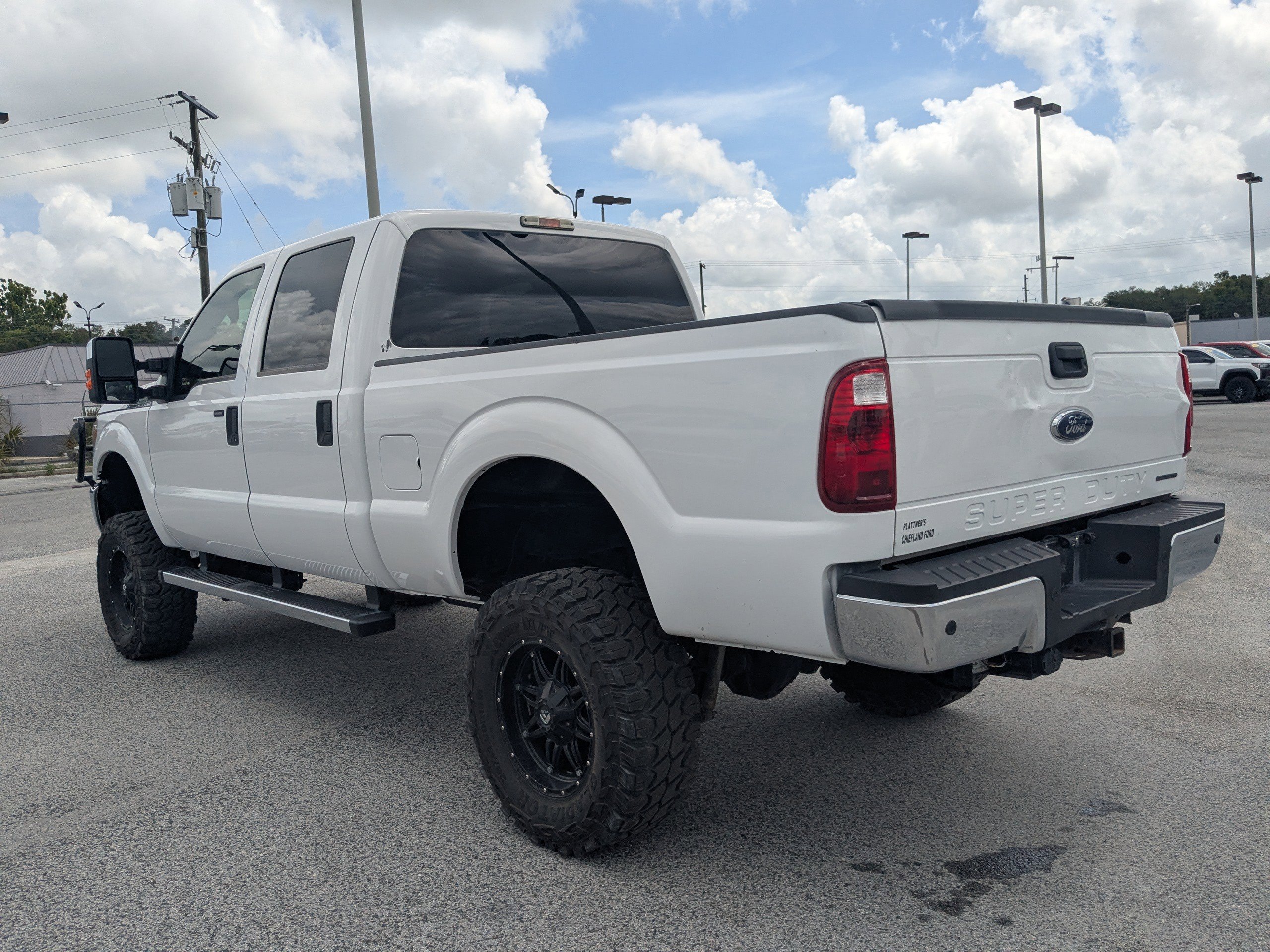 Used 2016 Ford F250 XLT w/ XLT Premium Package AWD/4WD image 6