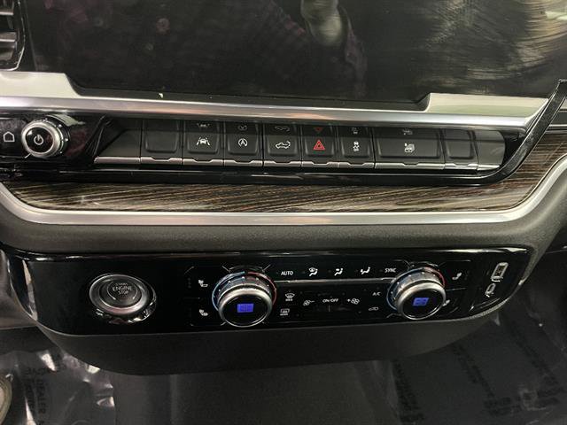 Used 2023 GMC Sierra 1500 Elevation image 21