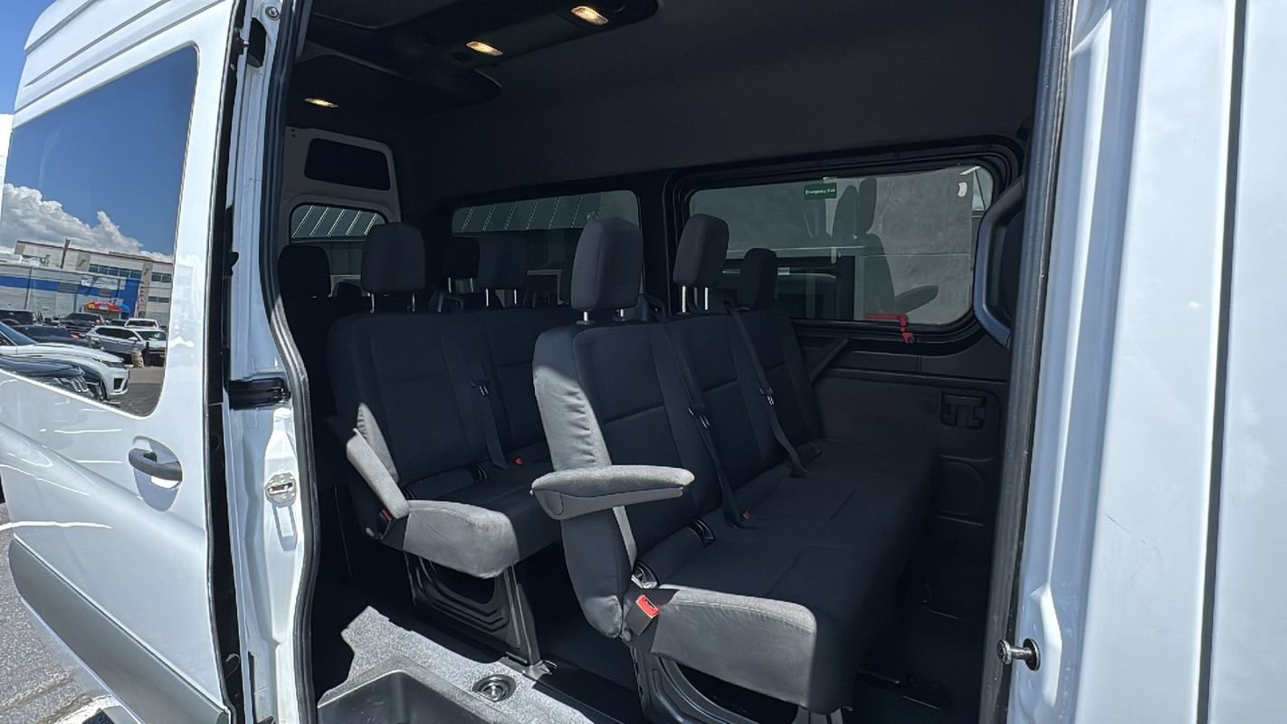 Used 2024 Mercedes-Benz Sprinter 2500 image 15