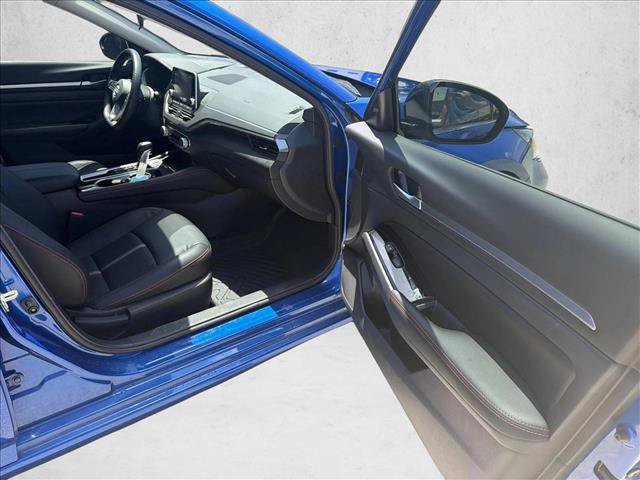 Used 2025 Nissan Altima 2.5 SR FWD image 23