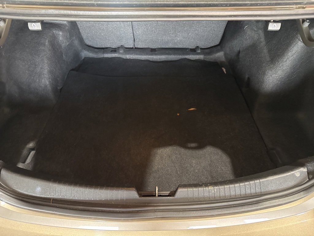 Used 2020 Chevrolet Malibu LT image 11