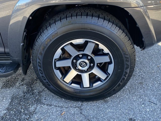 Used 2018 Toyota 4Runner TRD Off-Road Premium image 11