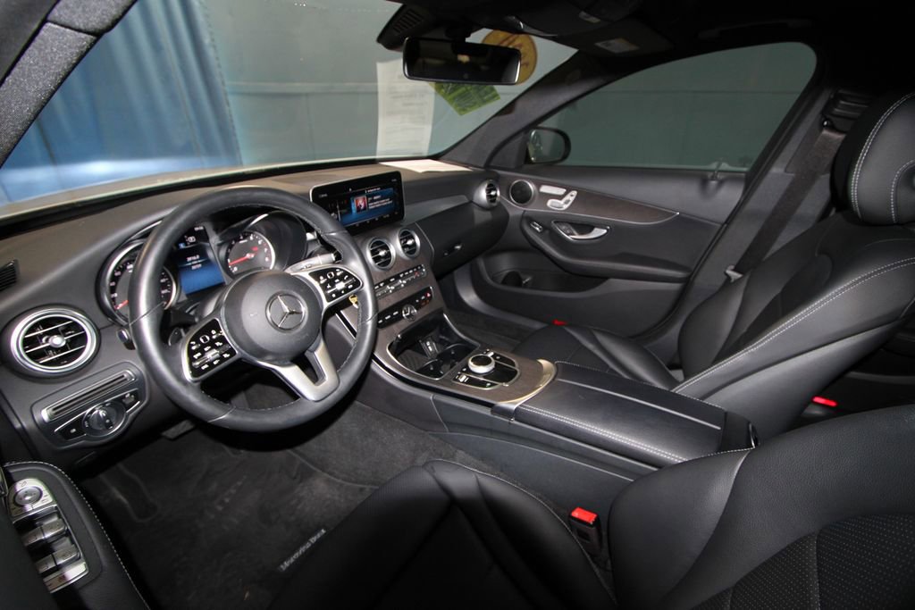 Used 2020 Mercedes-Benz C 300 4MATIC Sedan image 2