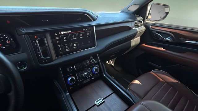 Used 2024 GMC Yukon XL Denali Ultimate image 25