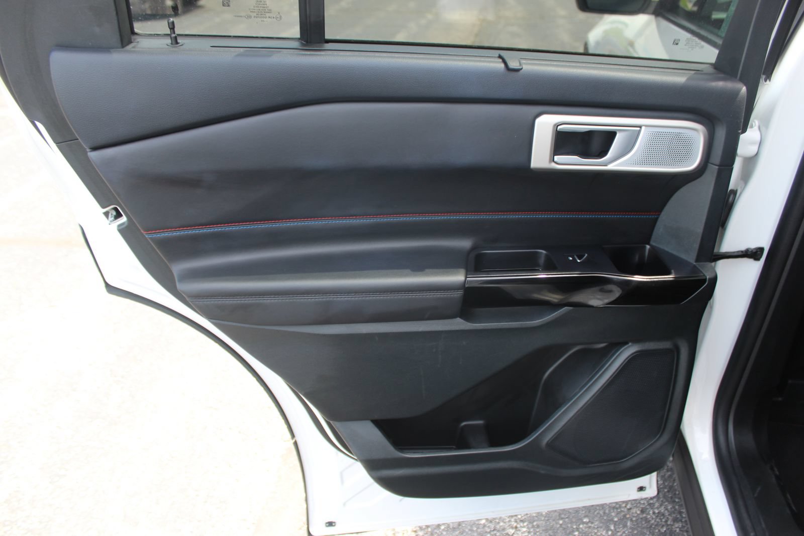 Used 2023 Ford Explorer ST w/ Equipment Group 401A AWD/4WD image 18
