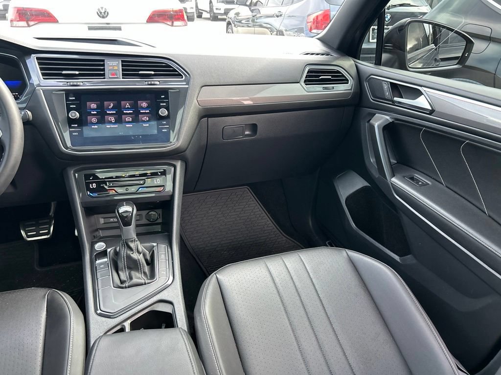 Certified 2023 Volkswagen Tiguan SE R-Line FWD image 11
