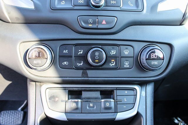 Used 2023 GMC Terrain SLE w/ Driver Convenience Package image 19