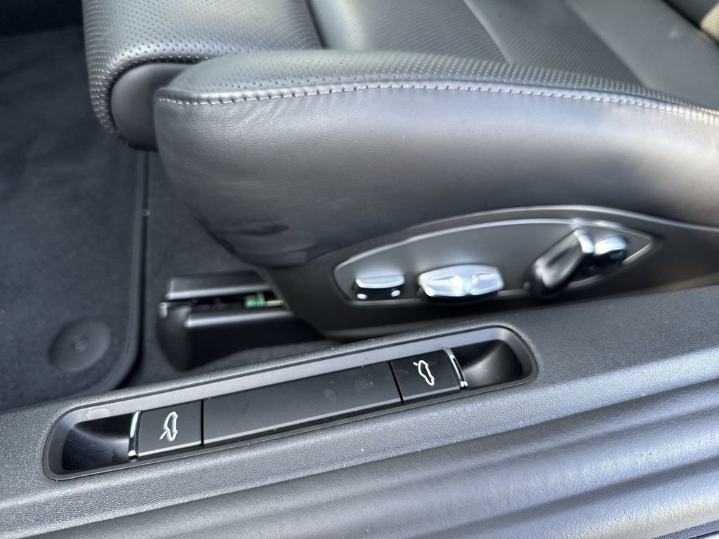 Used 2025 Porsche 718 Boxster GTS image 16