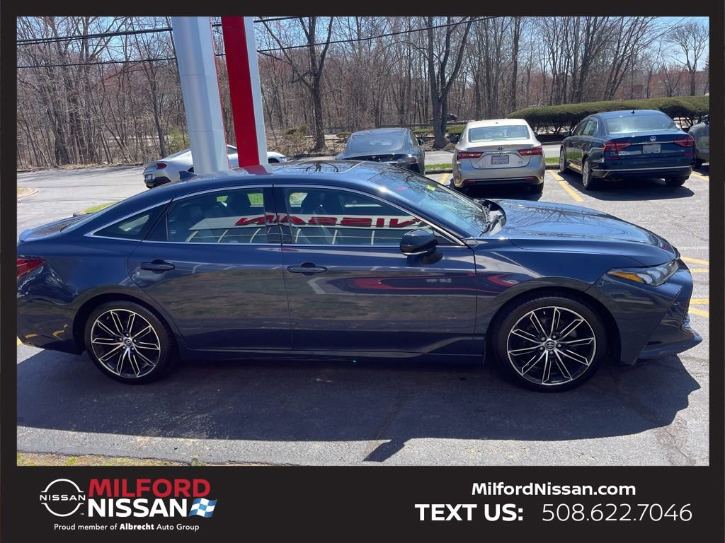 Used 2019 Toyota Avalon XSE w/ All Weather Liner Package image 6