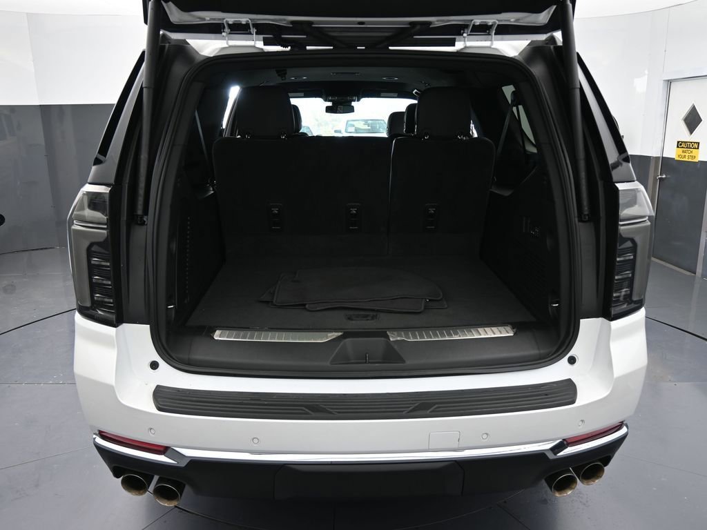 New 2025 Chevrolet Suburban Premier image 46