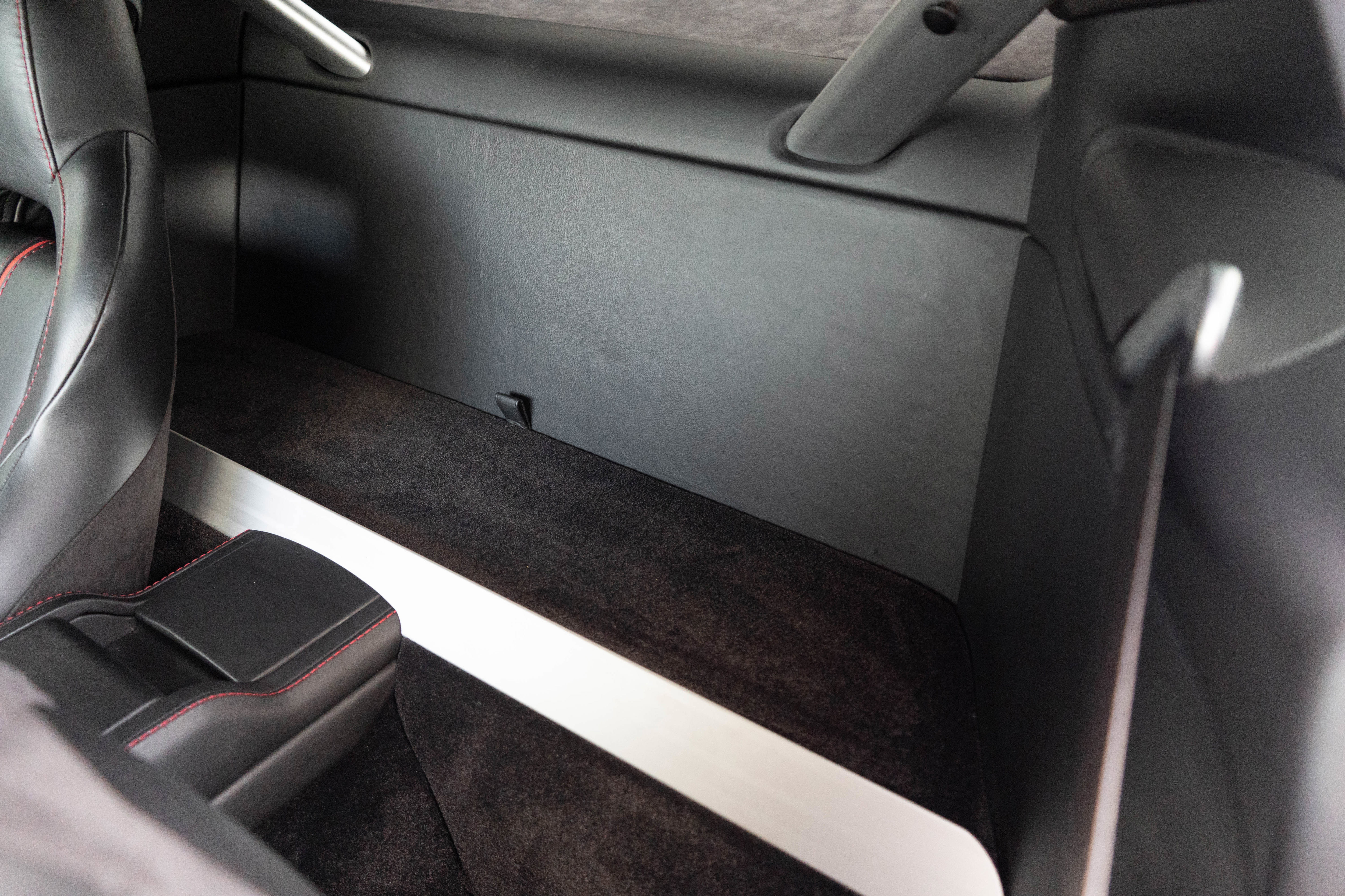 Used 2015 Aston Martin V12 Vantage S image 25