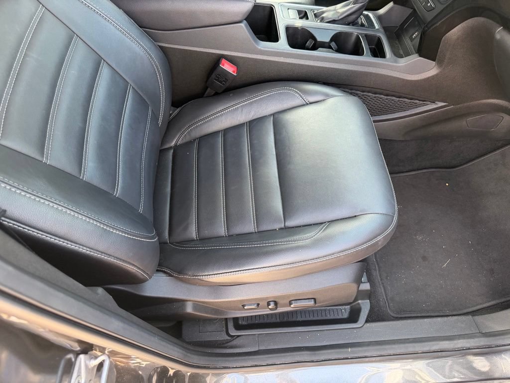 Used 2017 Ford Escape Titanium FWD image 17