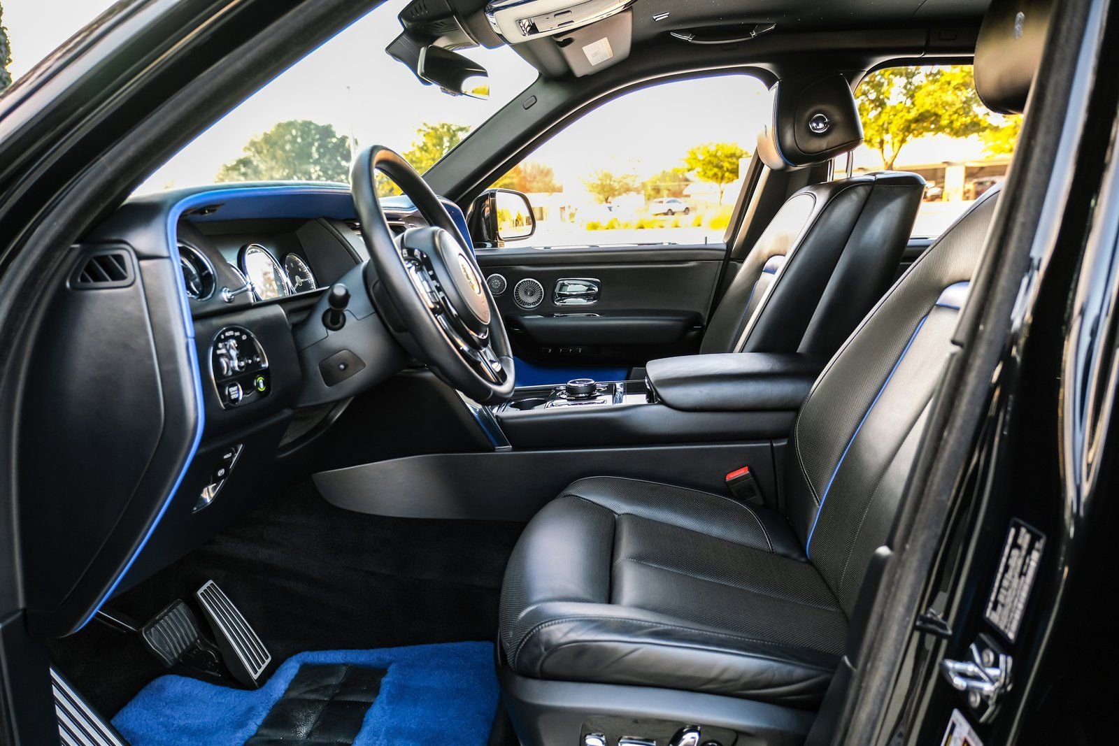 Used 2021 Rolls-Royce Cullinan image 4