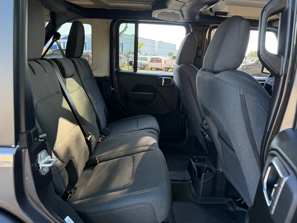 Used 2026 Jeep Wrangler Unlimited Sport AWD/4WD image 33