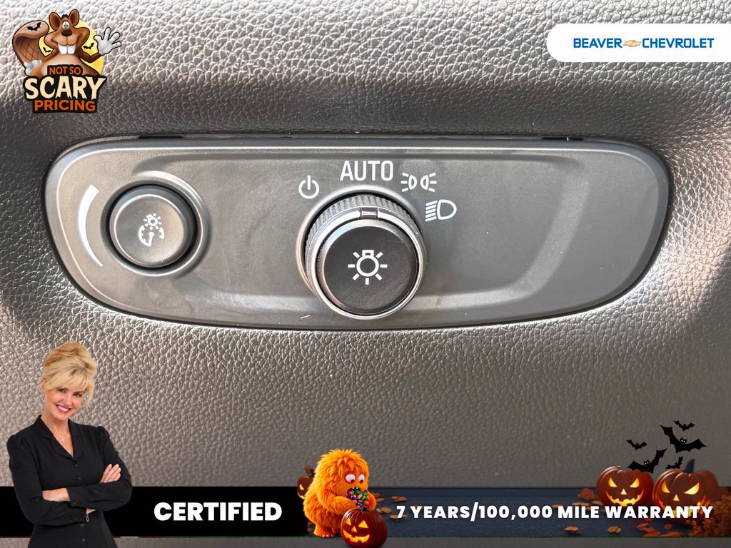 Used 2023 Chevrolet Traverse LT AWD/4WD image 36