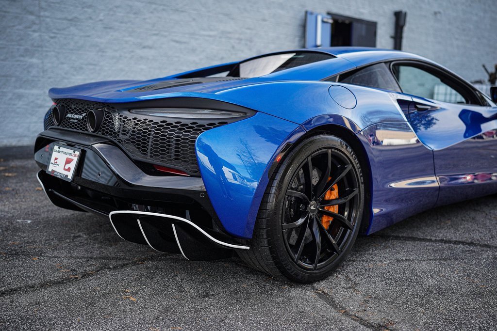 Used 2023 McLaren Artura image 16