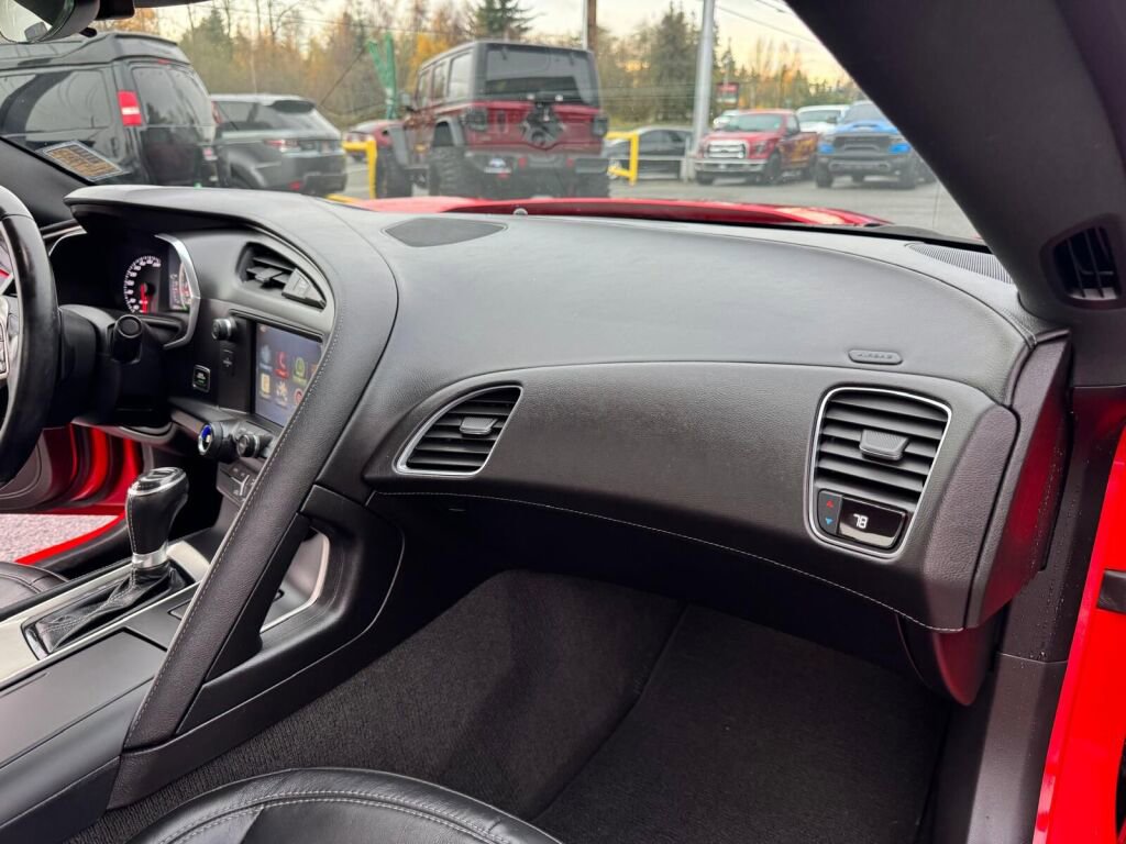 Used 2015 Chevrolet Corvette Stingray Convertible image 19