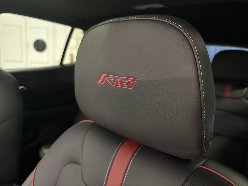 New 2026 Chevrolet Trax RS w/ Sunroof Package FWD image 30