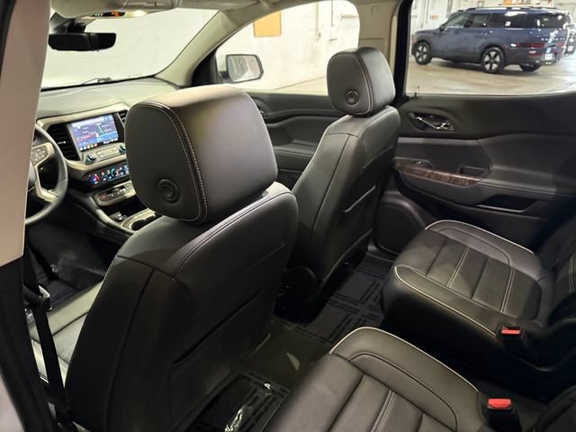 Used 2023 GMC Acadia Denali w/ Denali Ultimate Package AWD/4WD image 30