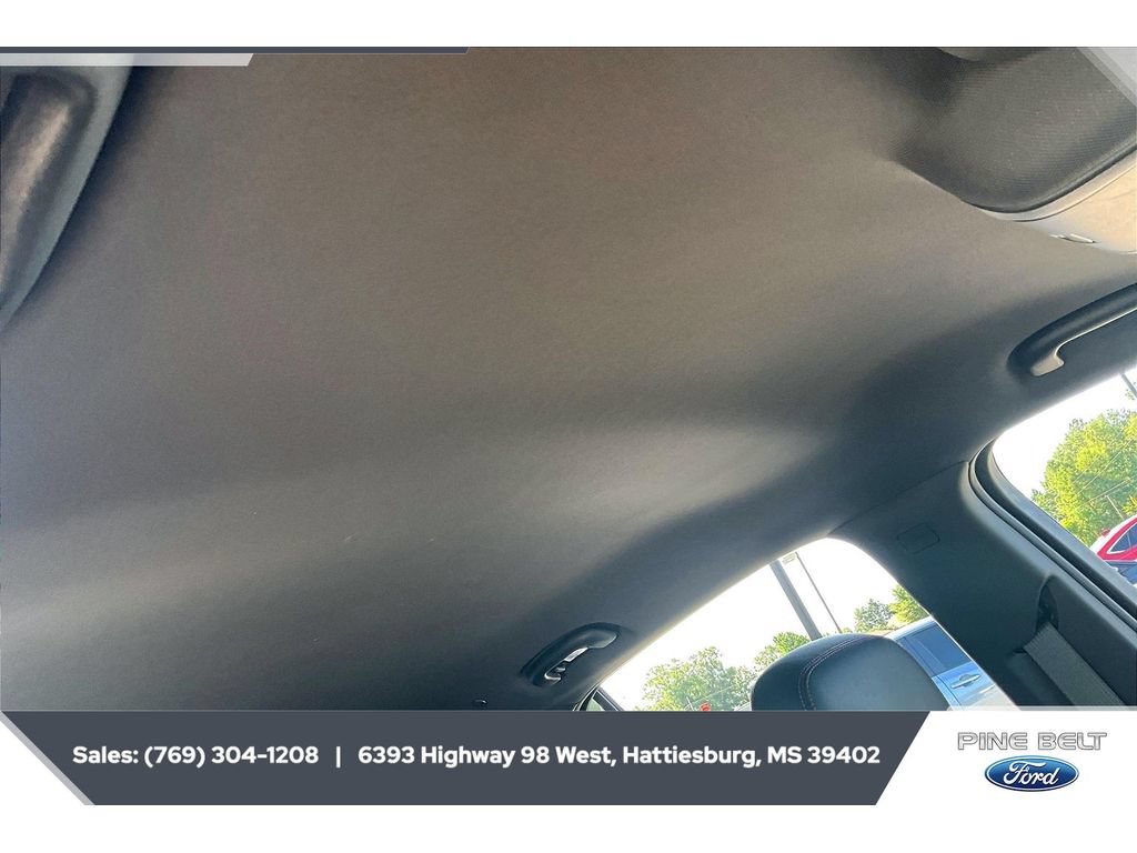 Used 2024 Chevrolet Equinox RS FWD image 17