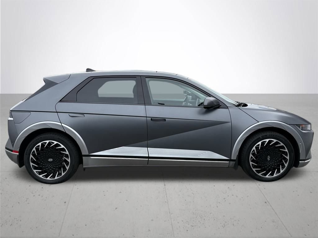 Used 2023 Hyundai Ioniq 5 Limited image 5
