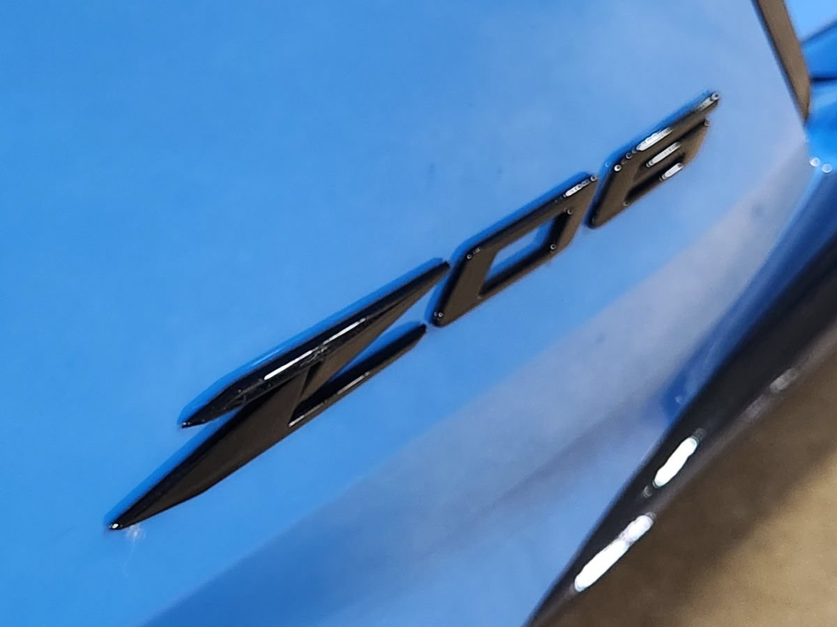 Used 2024 Chevrolet Corvette Z06 w/ Stealth Interior Trim Package RWD image 17