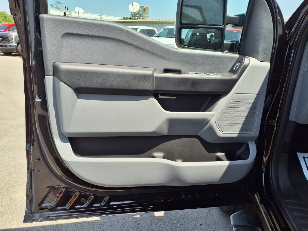 New 2026 Ford F350 XL AWD/4WD image 7
