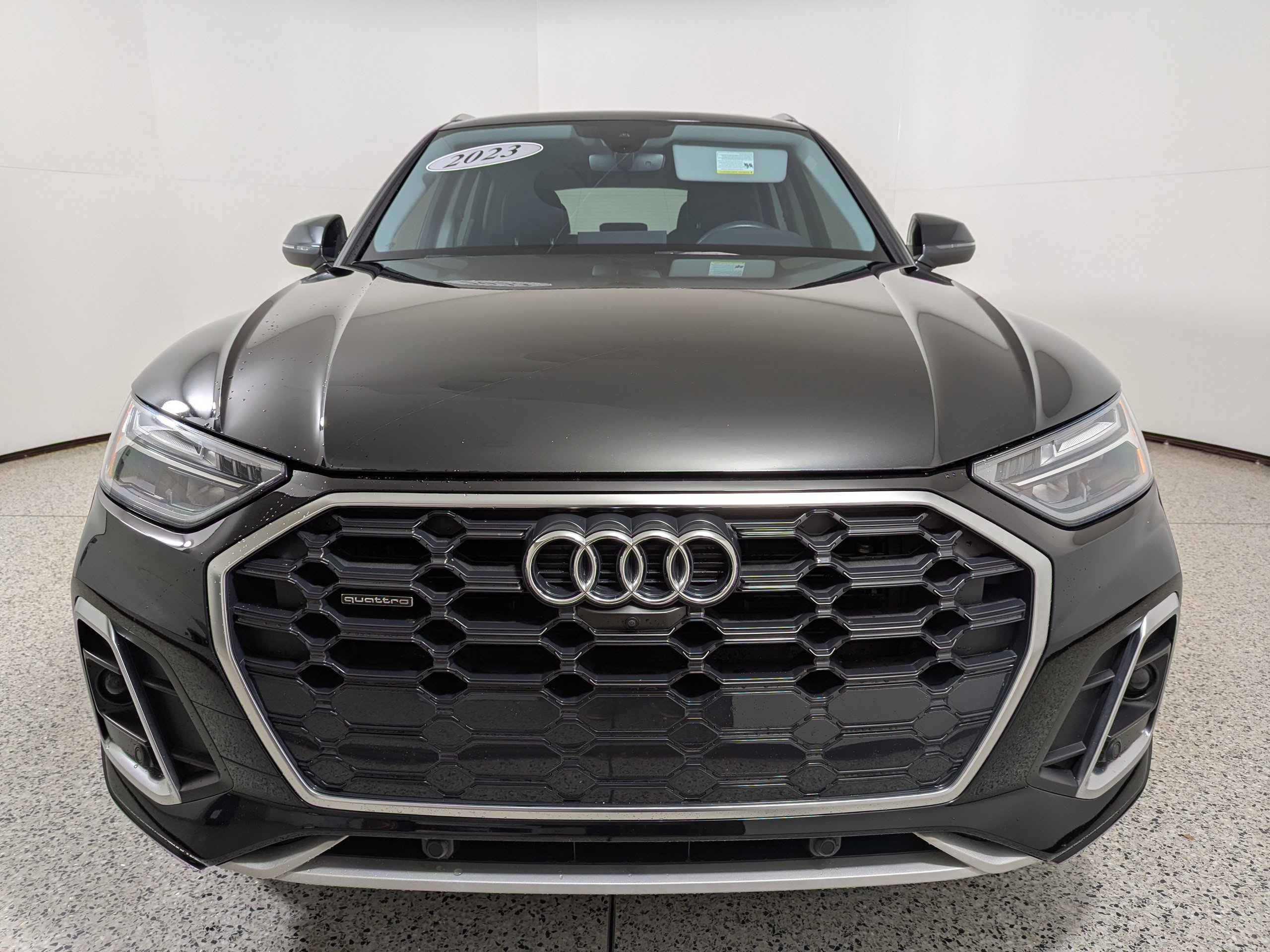 Certified 2023 Audi Q5 2.0T Premium Plus w/ Premium Plus Package image 2