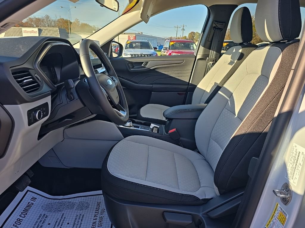 New 2026 Ford Escape Active w/ Tech Pack #1 AWD/4WD image 14