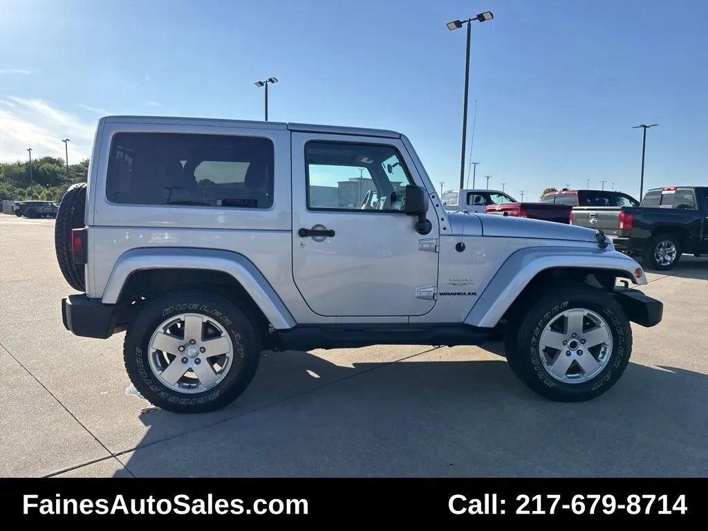 Used 2012 Jeep Wrangler Sahara w/ Dual Top Group image 23