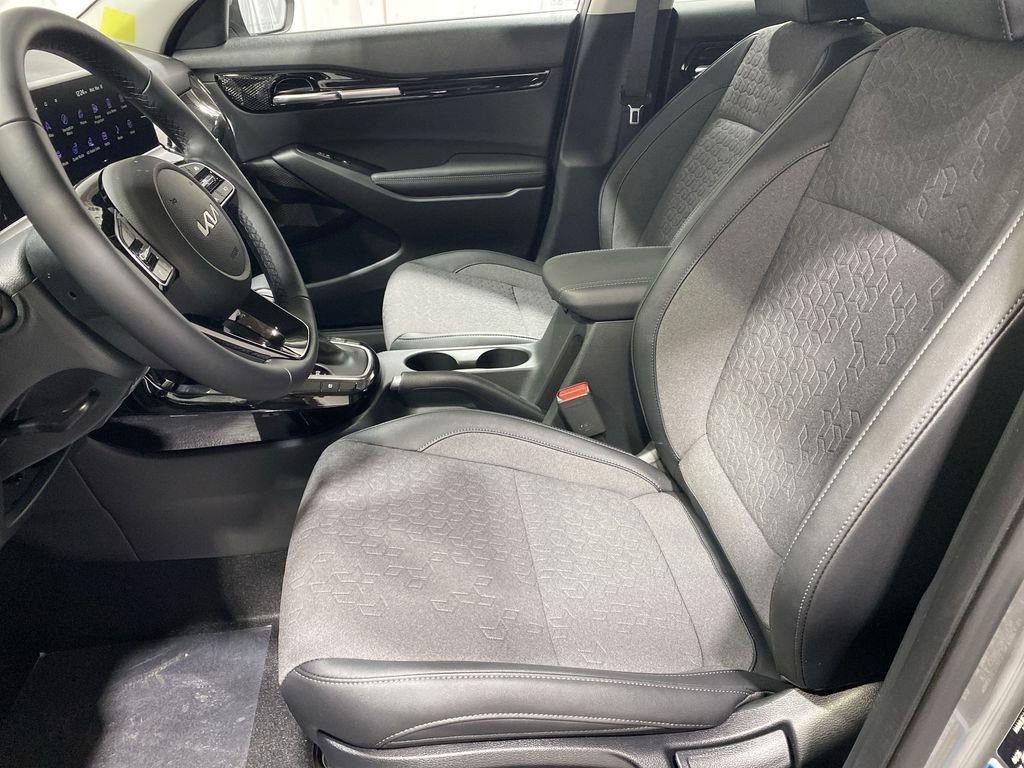New 2026 Kia Seltos S image 11